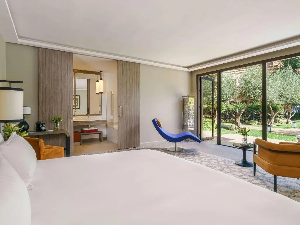 DOUBLE DELUXE KING BED Room, Movenpick Hotel Mansour Eddahbi Marrakech, Marrakech