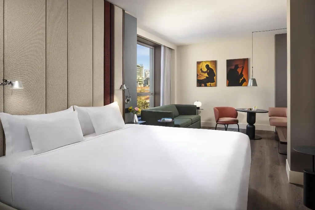 DOUBLE PREMIUM Room, NH Barcelona Diagonal Poblenou, Barcelona
