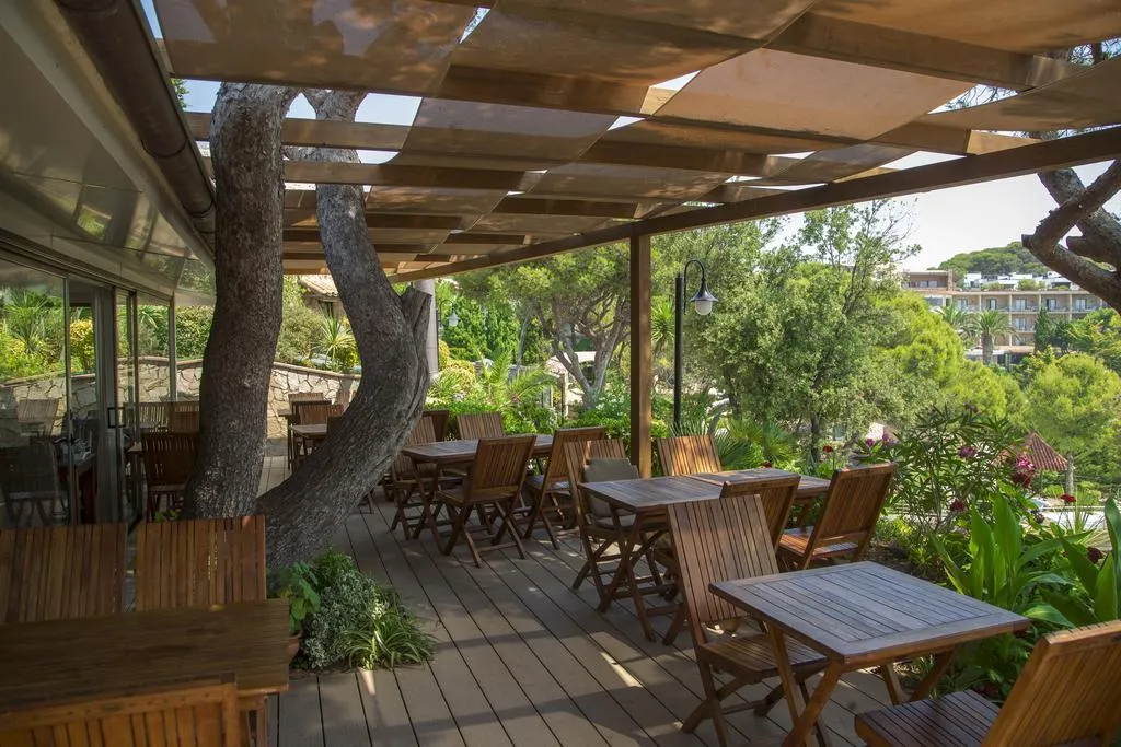 Terrace, Eden Roc Mediterranean Hotel & Spa, Costa Brava