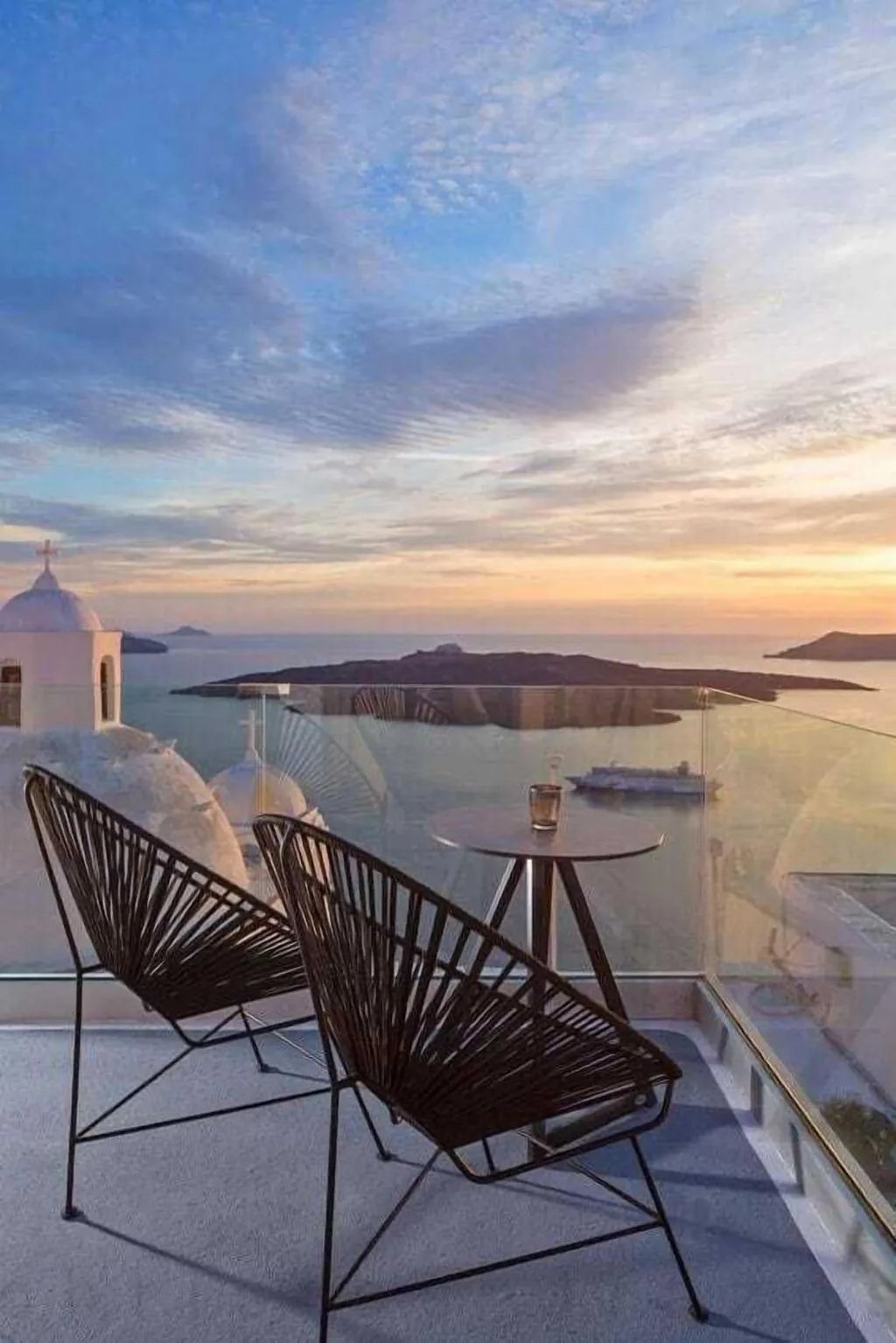 Sports and Entertainment, Pleasure Beachside Studios, Santorini