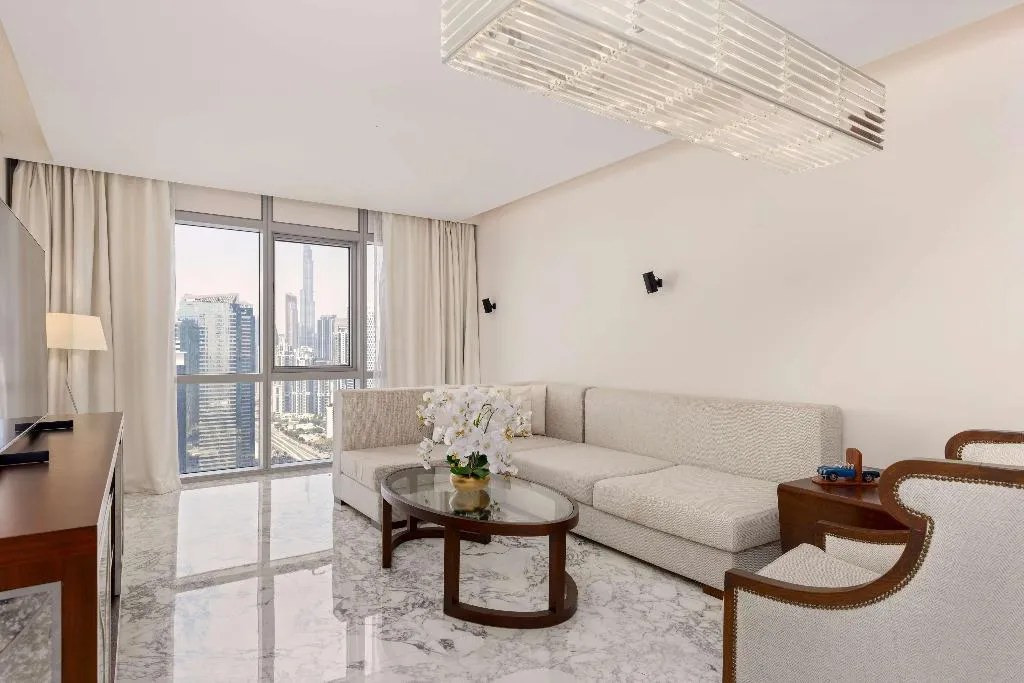 SUITE CAPACITY 8 Room, Hilton Dubai Al Habtoor City, Dubai