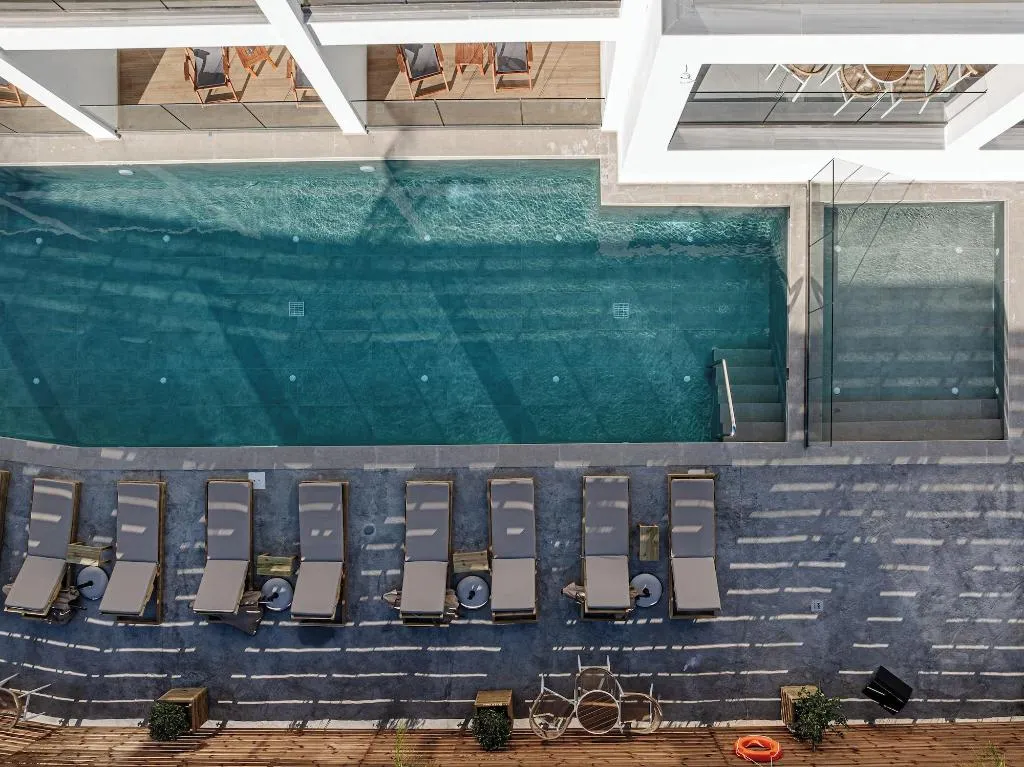 Sports and Entertainment, Magique Bleu Suites, Zante