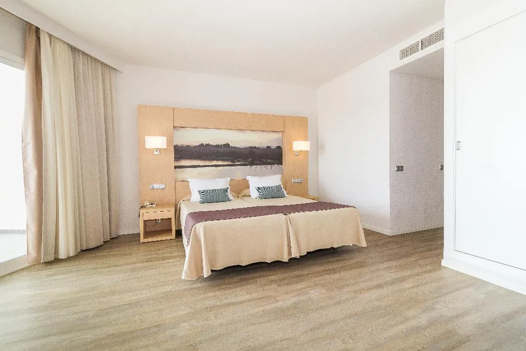 FAMILY ROOM STANDARD Room, Eix Lagotel Holiday Resort, Majorca