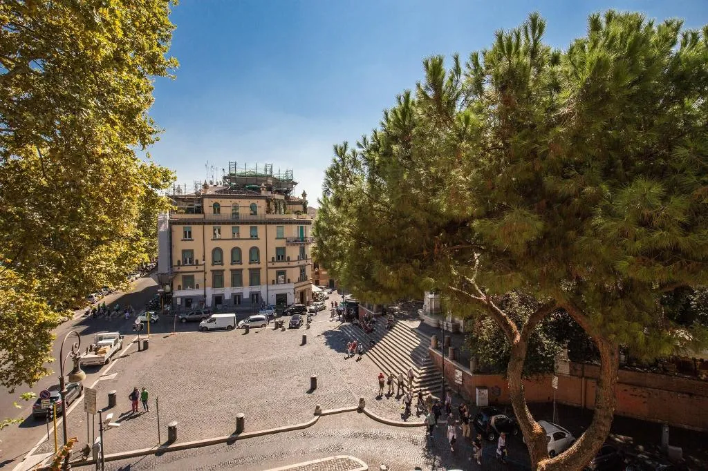 Room, Tree Charme Trilussa, Rome