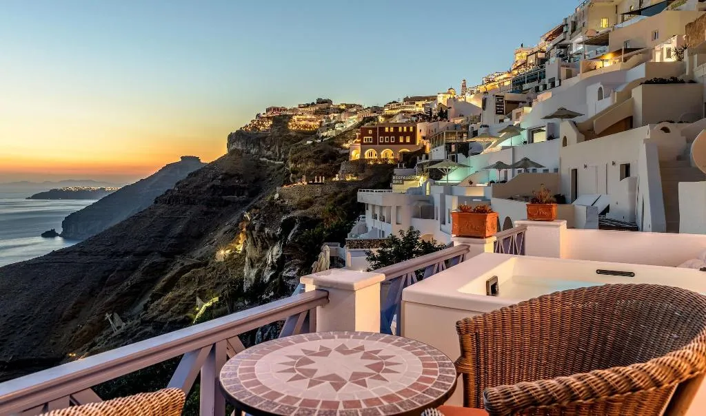 Room, Golden Grey Goose, Santorini