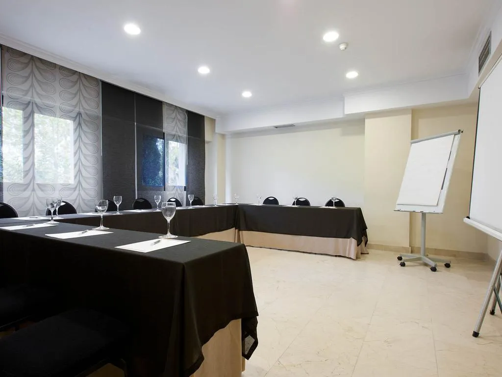 General view, TH La Florida, Madrid
