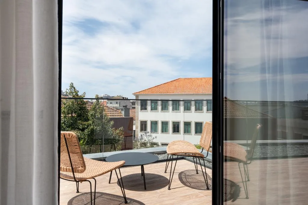 SINGLE SUPERIOR WITH TERRACE Room, The Editory Garden Baixa Porto Hotel, Porto
