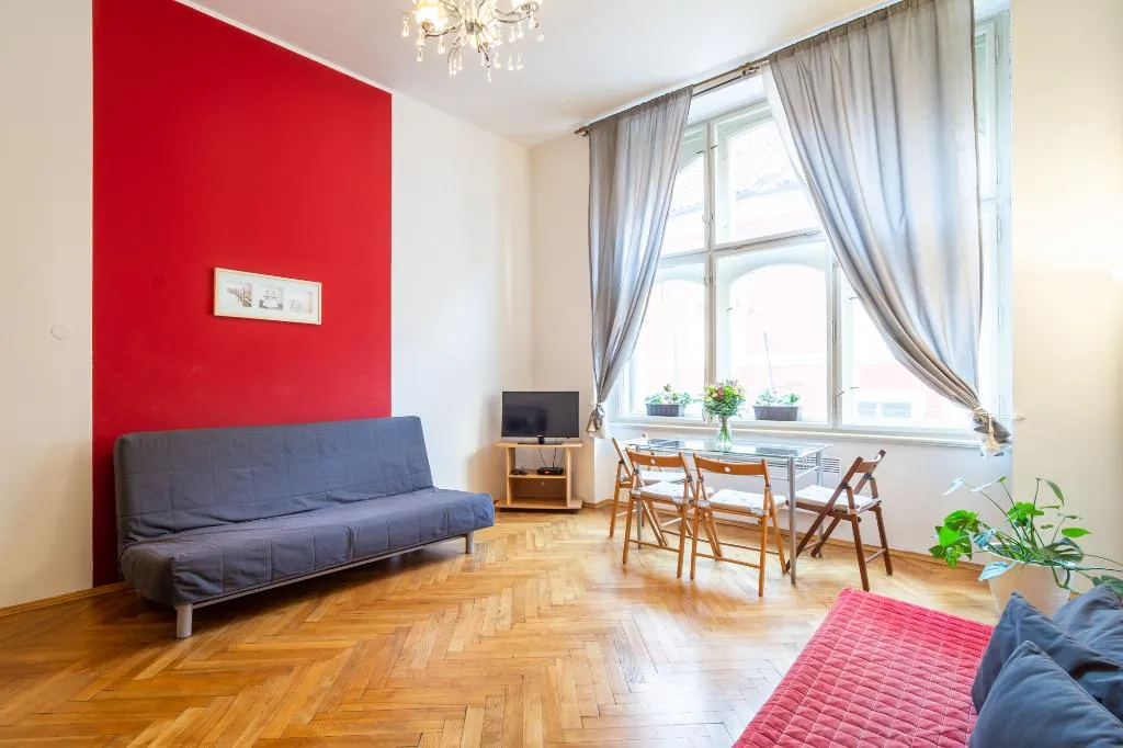 APARTMENT WITH BALCONY Room, Royal Road Residence, Prague