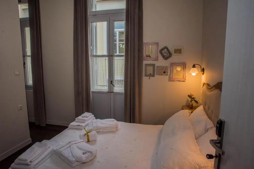 JUNIOR SUITE STANDARD Room, Kyria Boutique House, Athens