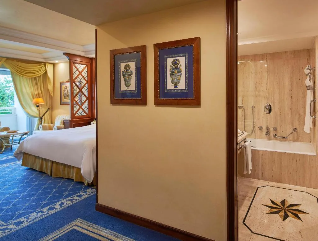 FAMILY ROOM CONNECTING ROOM Room, Rome Cavalieri, A Waldorf Astoria Hotel, Rome
