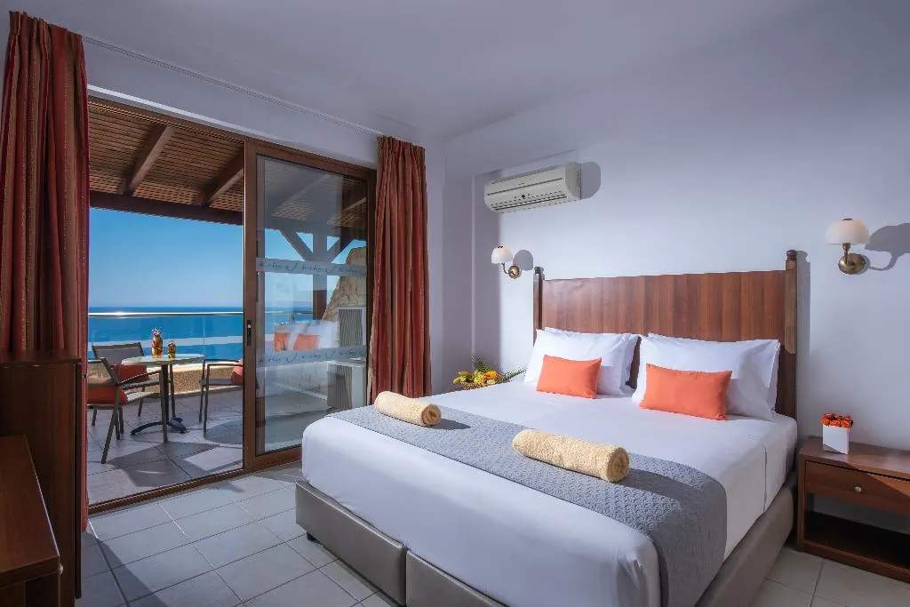 FAMILY ROOM SEA VIEW TWO BEDROOMS Room, Blue Bay Resort Hotel, Crete