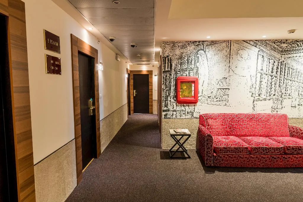 Double or Twin STANDARD Room, Grand hotel Mediterraneo, Florence
