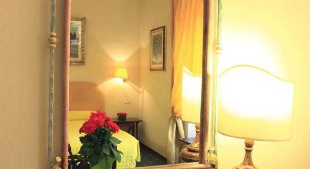 SINGLE CLASSIC Room, Hotel San Giorgio & Olimpic, Florence