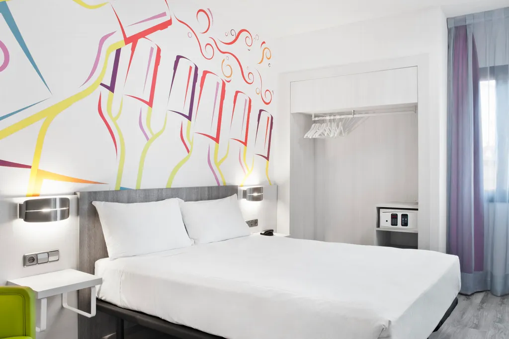 Double or Twin STANDARD Room, Ibis Styles Madrid Prado, Madrid