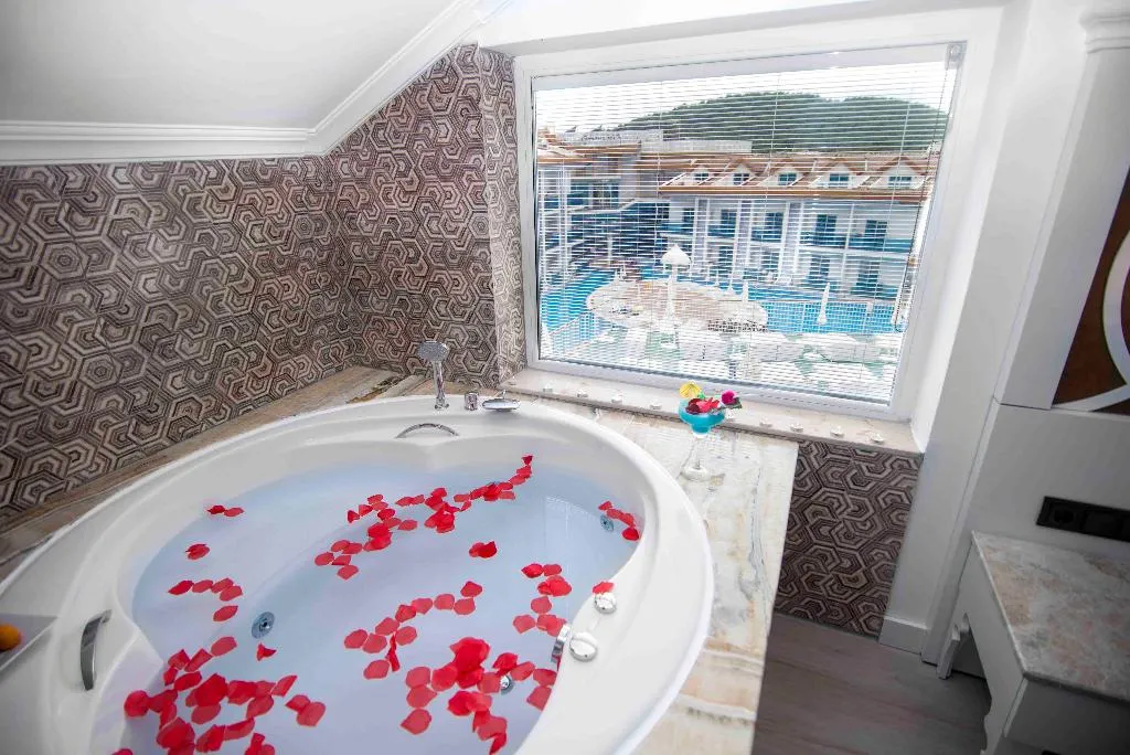 DOUBLE DELUXE WITH JACUZZI Room, Ocean Blue High Class Hotel, Dalaman