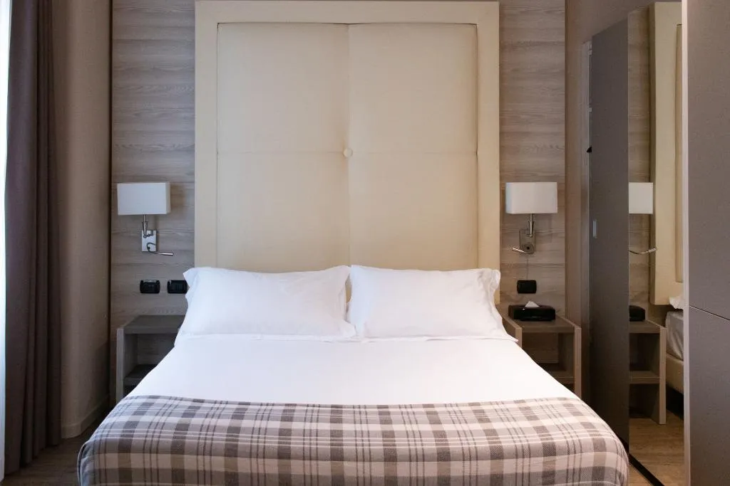 DOUBLE PREMIUM Room, Duomo Hotel & Apartments, Milan