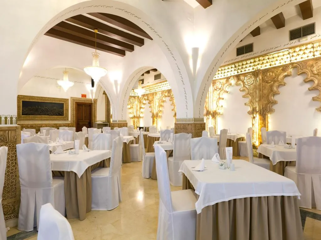 Restaurant, Carlos V, Madrid
