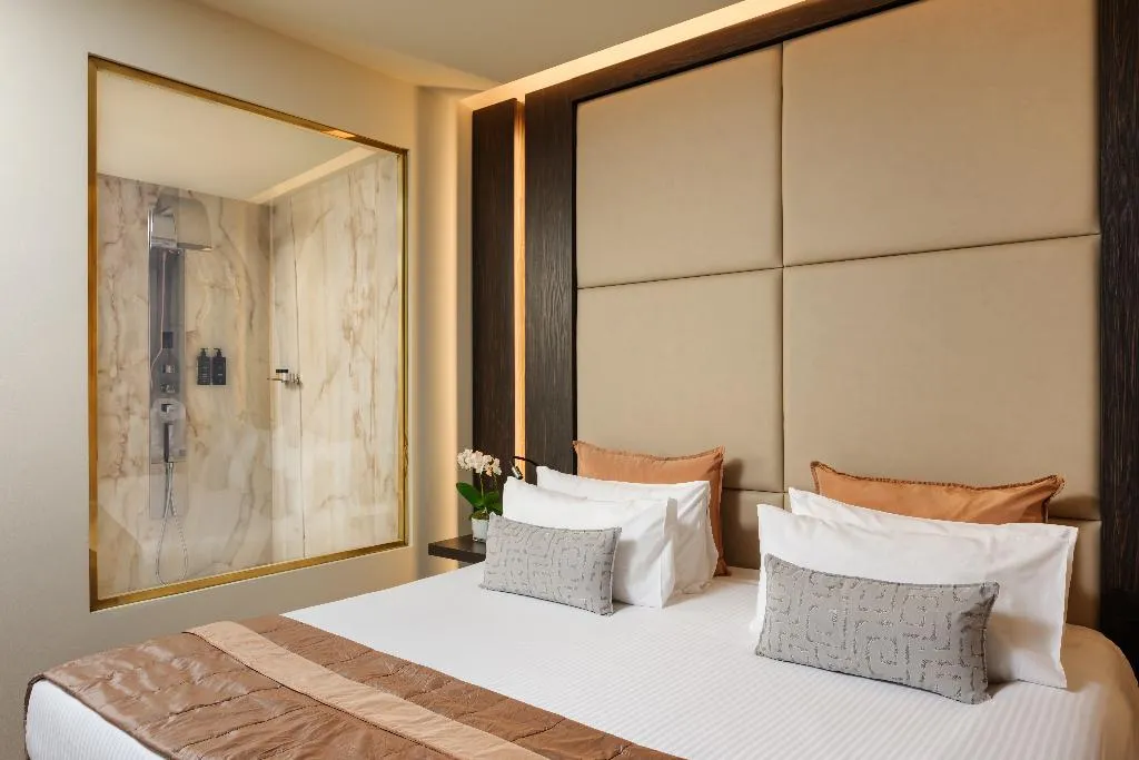 JUNIOR SUITE STANDARD Room, The Square Milano Duomo, Milan