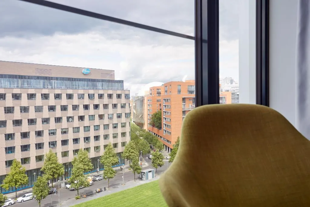 DOUBLE SINGLE USE SUPERIOR Room, Scandic Berlin Potsdamer Platz, Berlin