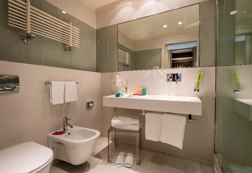 TRIPLE THREE BEDS Room, Devero Hotel & Spa, BW Signature Collection, Milan