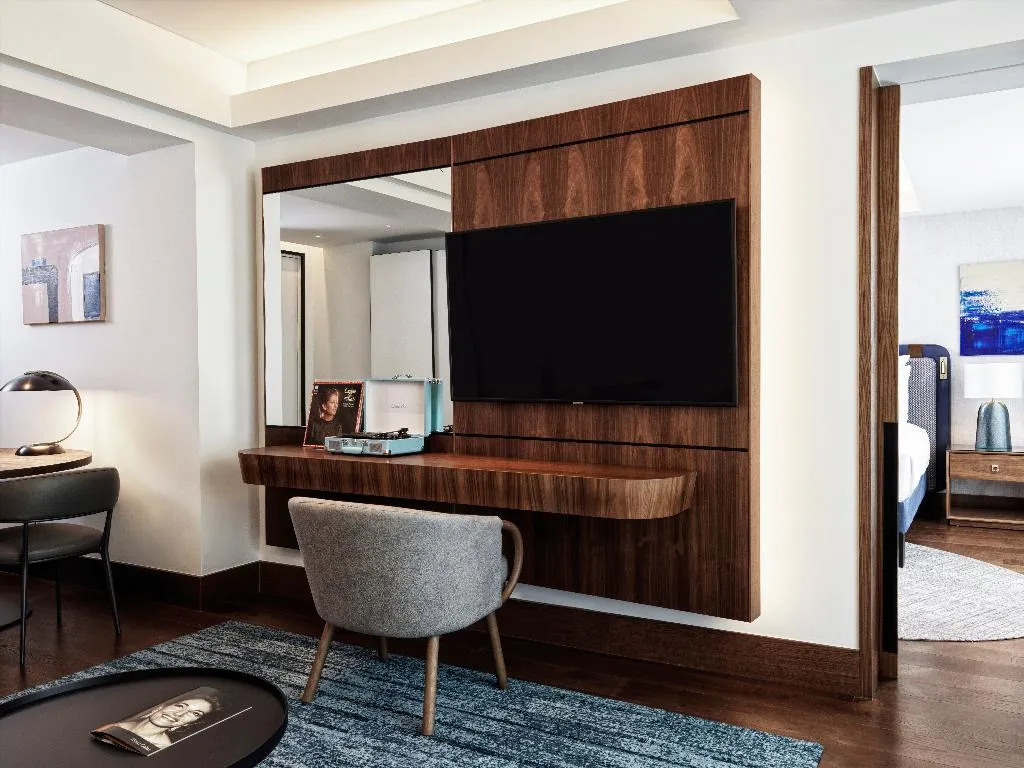 SUITE EXECUTIVE Room, Athens Capital Center Hotel-MGallery, Athens
