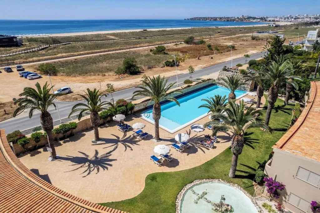 Sports and Entertainment, Vila Palmeira, Algarve