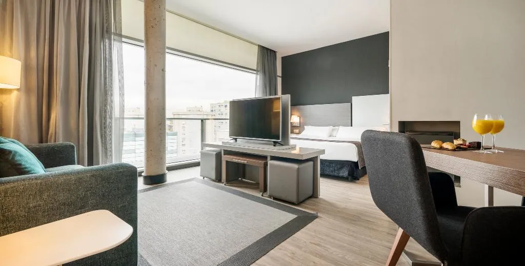 DOUBLE SUPERIOR Room, Ilunion Atrium, Madrid