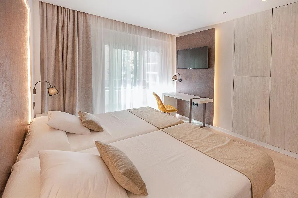 DOUBLE STANDARD Room, Benidorm Centre Only Adult, Costa Blanca