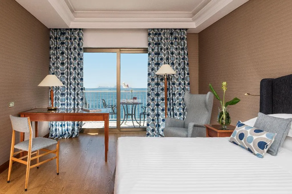 Double or Twin SUPERIOR SEA VIEW Room, Royal Continental, Naples