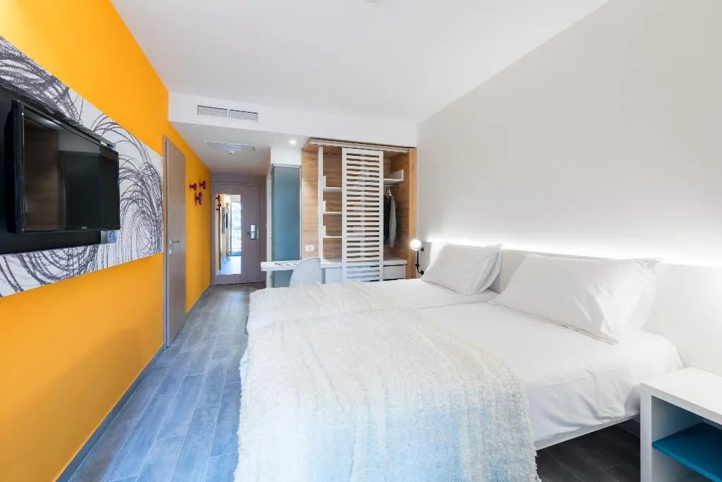 SINGLE SEA VIEW WITH BALCONY Room, Pharos, hvar bayhill hotel, Split