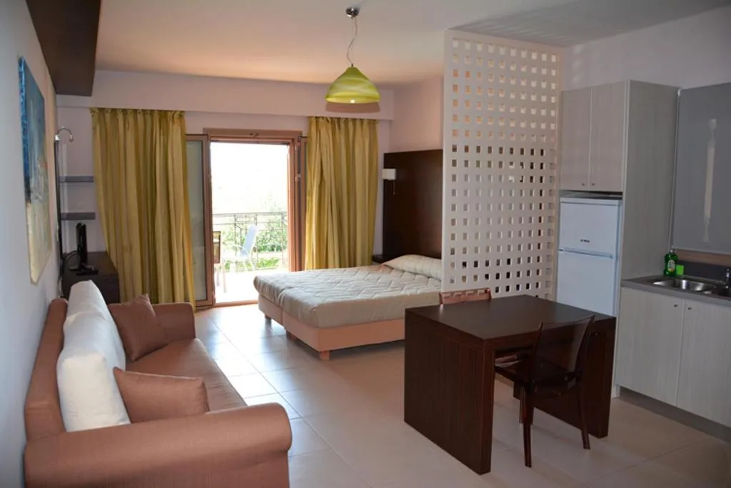 STUDIO CAPACITY 4 Room, Tsokas, Kalamata