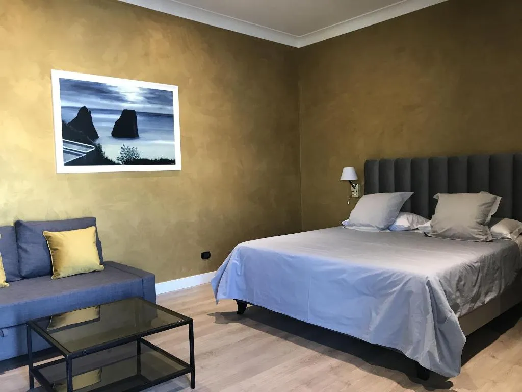 Room, Casa Pacifico Pompei, Naples