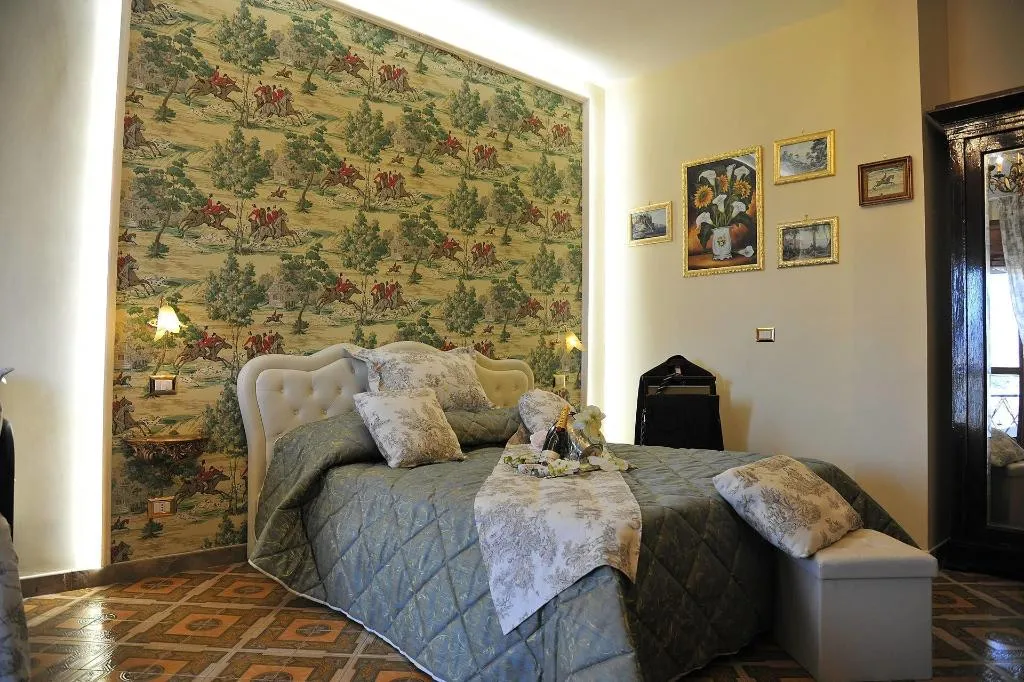 Room, B&B Le Cycas, Naples