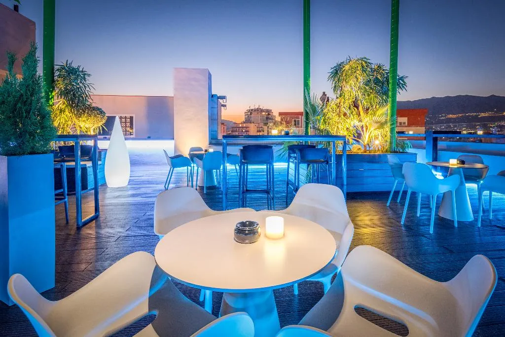 Terrace, Aparthotel Veramar, Costa Del Sol
