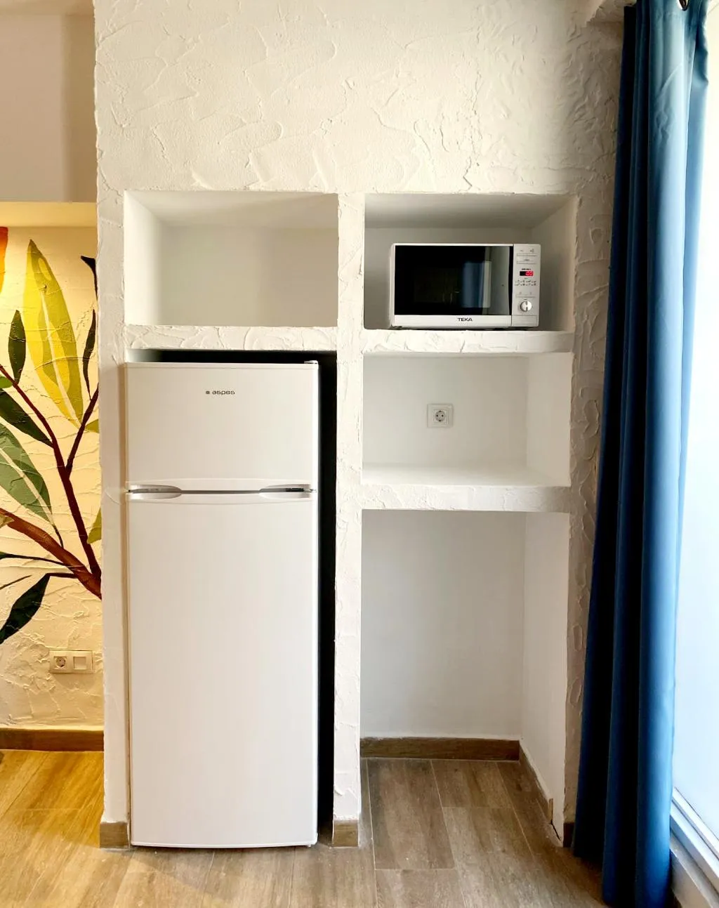 APARTMENT CAPACITY 6 Room, Y Hostel - Albergue Juvenil, Majorca