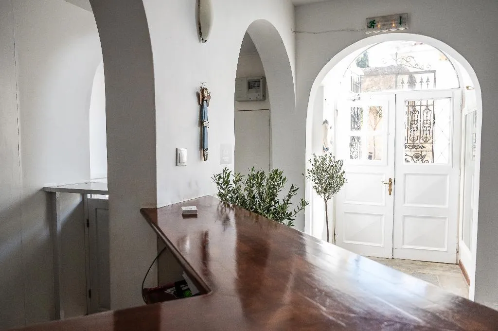 Lobby, Dionysos Poros, Kalamata