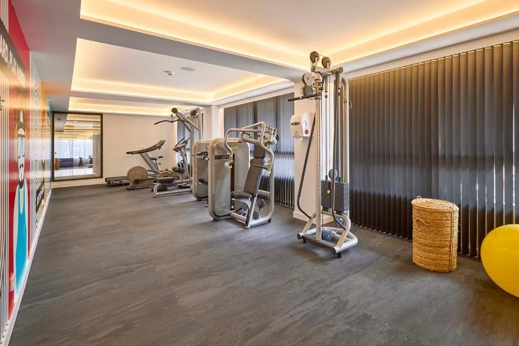Sports and Entertainment, Universal Hotel Neptuno - Adults Only, Majorca