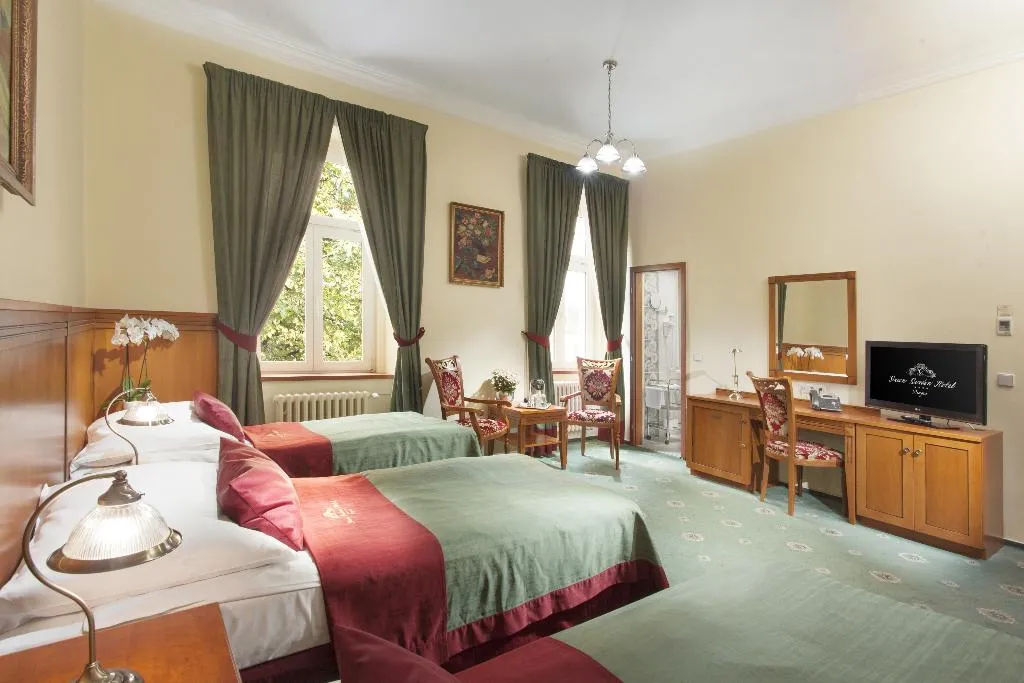 TRIPLE SUPERIOR Room, Green Garden Hotel Prague, Prague