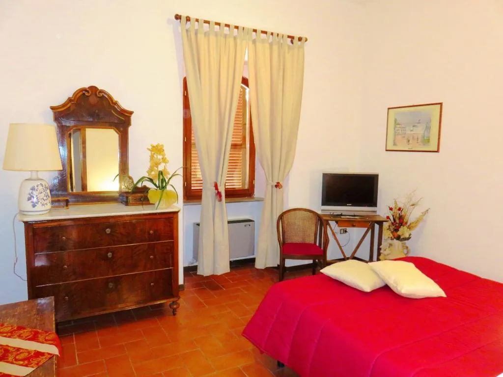 Room, Castello Cortevecchio, Umbria
