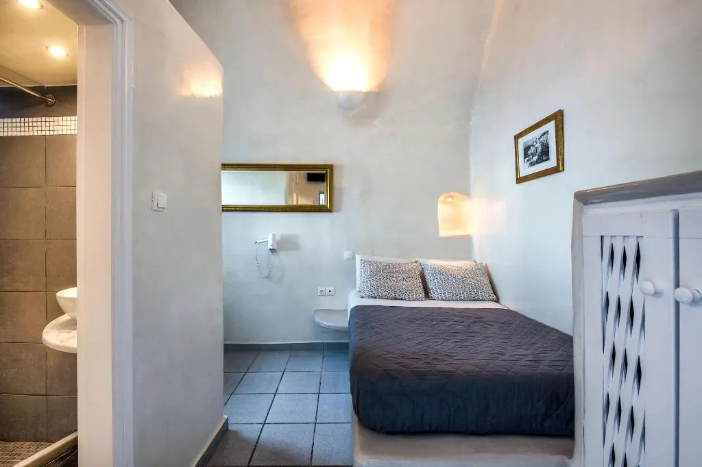 Room, Hotel Katerina's Castle, Santorini