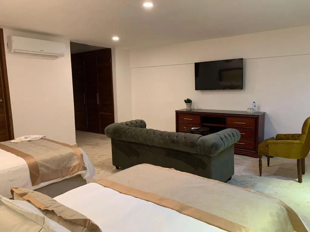 Room, Real Hispano, Cancun Area
