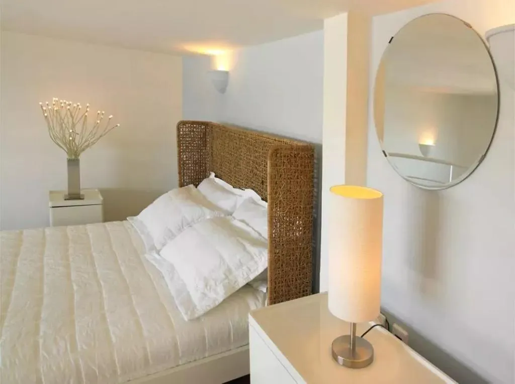 APARTMENT STANDARD Room, Suites of the Gods Cave Spa, Santorini