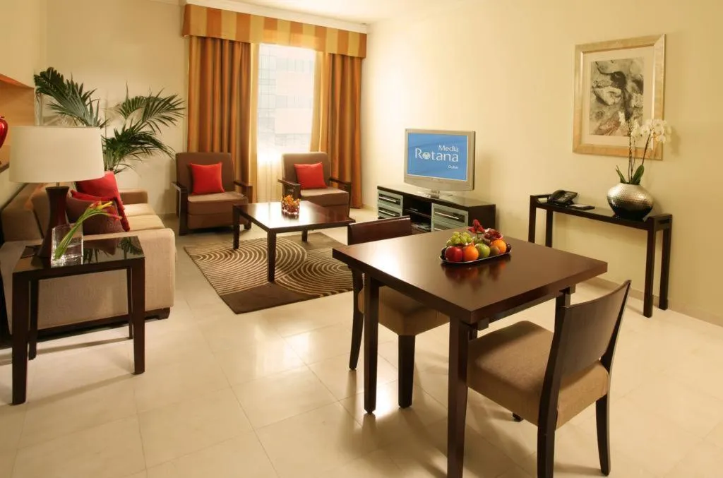 SUITE PREMIUM Room, Radisson Blu Hotel Dubai Barsha Heights, Dubai