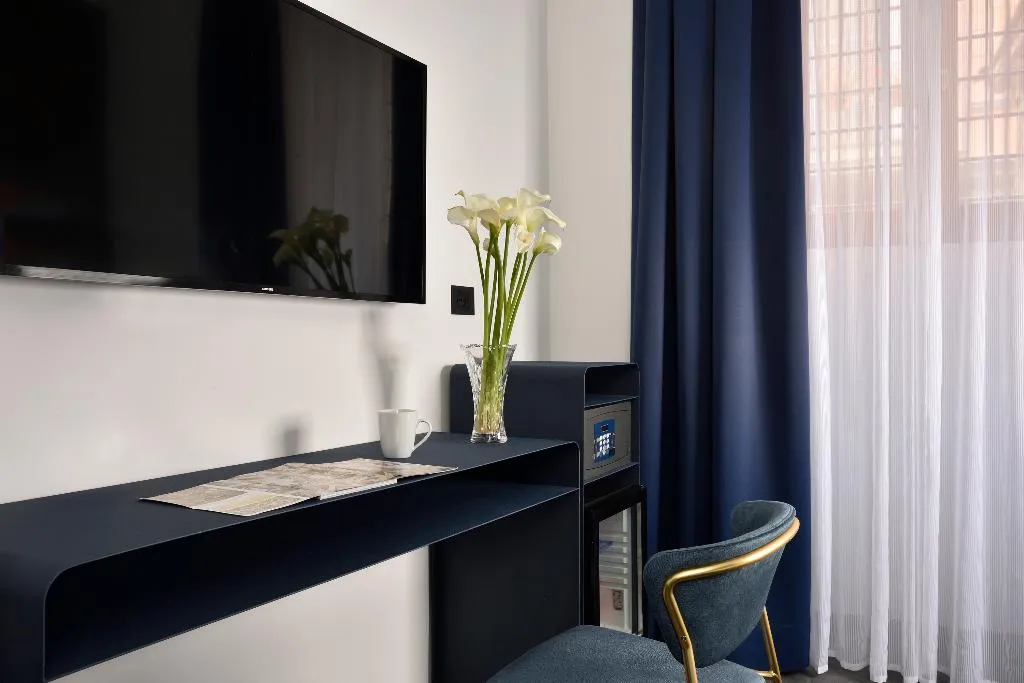 TRIPLE SUPERIOR Room, Patria, Rome
