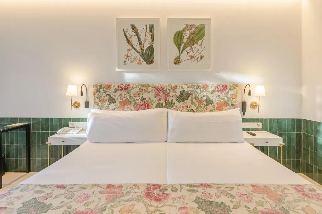 DOUBLE SINGLE USE STANDARD Room, Ribera de Triana Hotel, Seville
