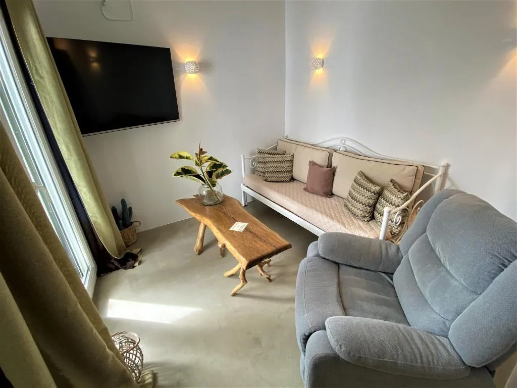 Room, Flaskos Suites, Mykonos