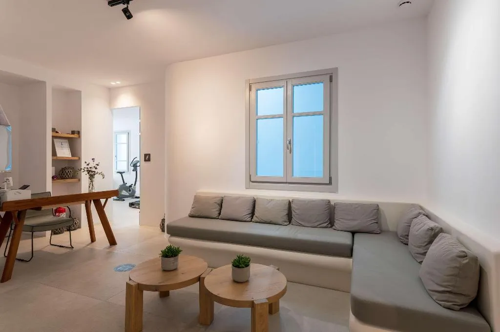 Sports and Entertainment, Radisson Blu Euphoria Resort, Mykonos