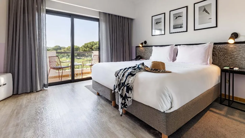 SUITE ONE BEDROOM Room, The Magnolia Hotel, Algarve