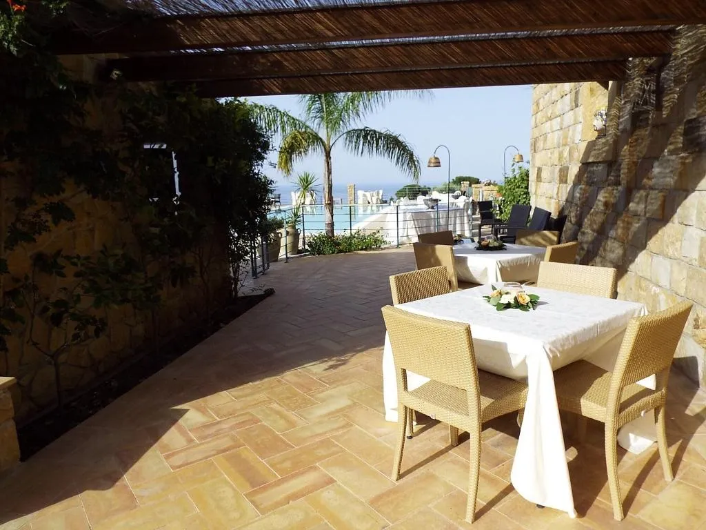 Restaurant, Agriturismo Cefalù - Guest House, Palermo