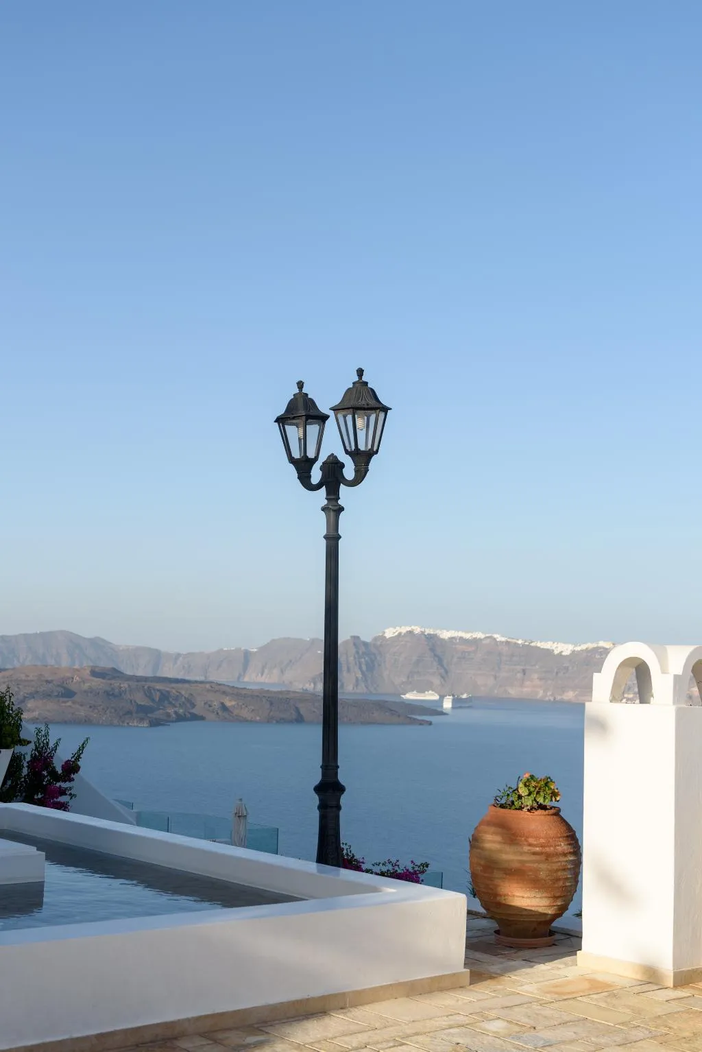 Terrace, Maison des Lys, Santorini